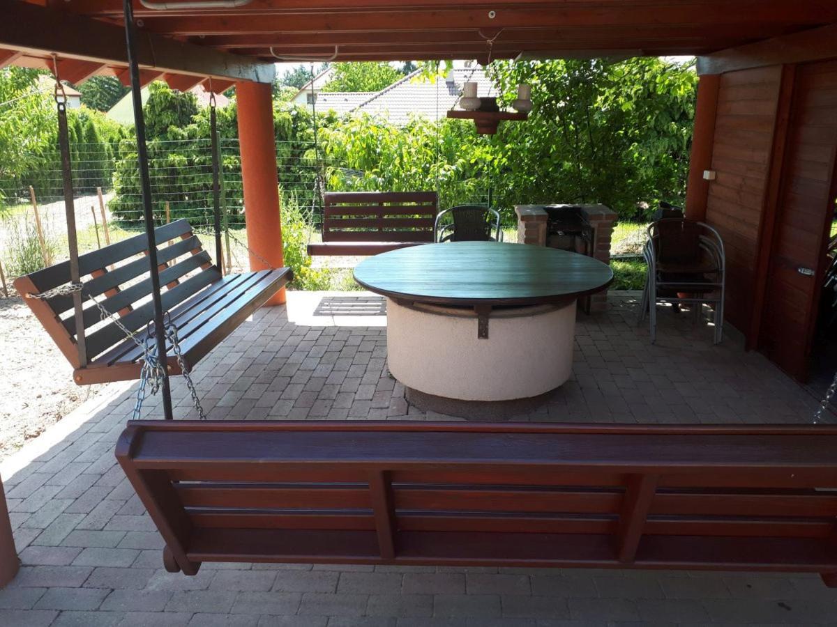 Ferienhaus Judit Alsoors Exterior foto